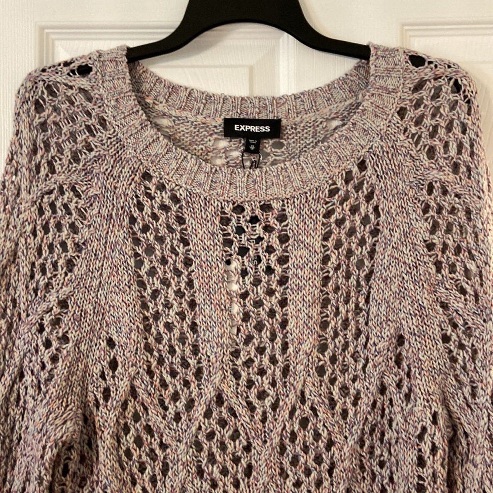 Express size XS sweater long sleeves brand new with tag length 22” bust 32” - Picture 2 of 12